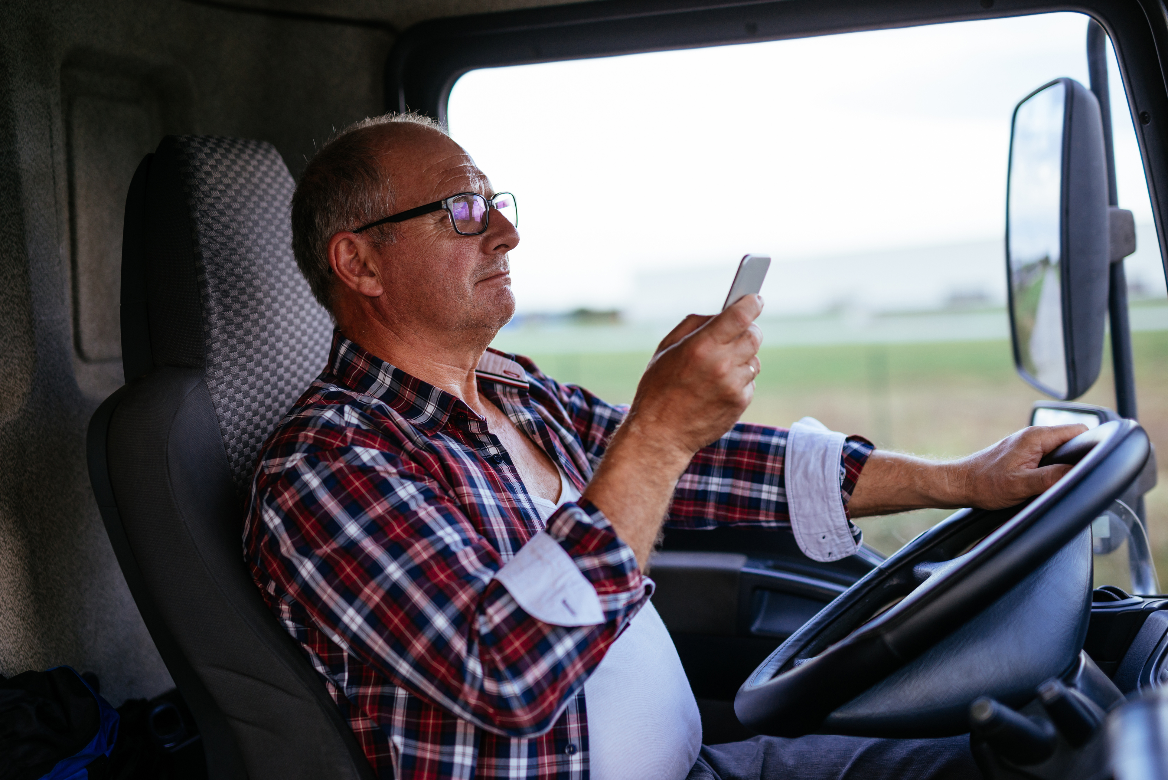 Best Practices to Minimize Distracted Driving