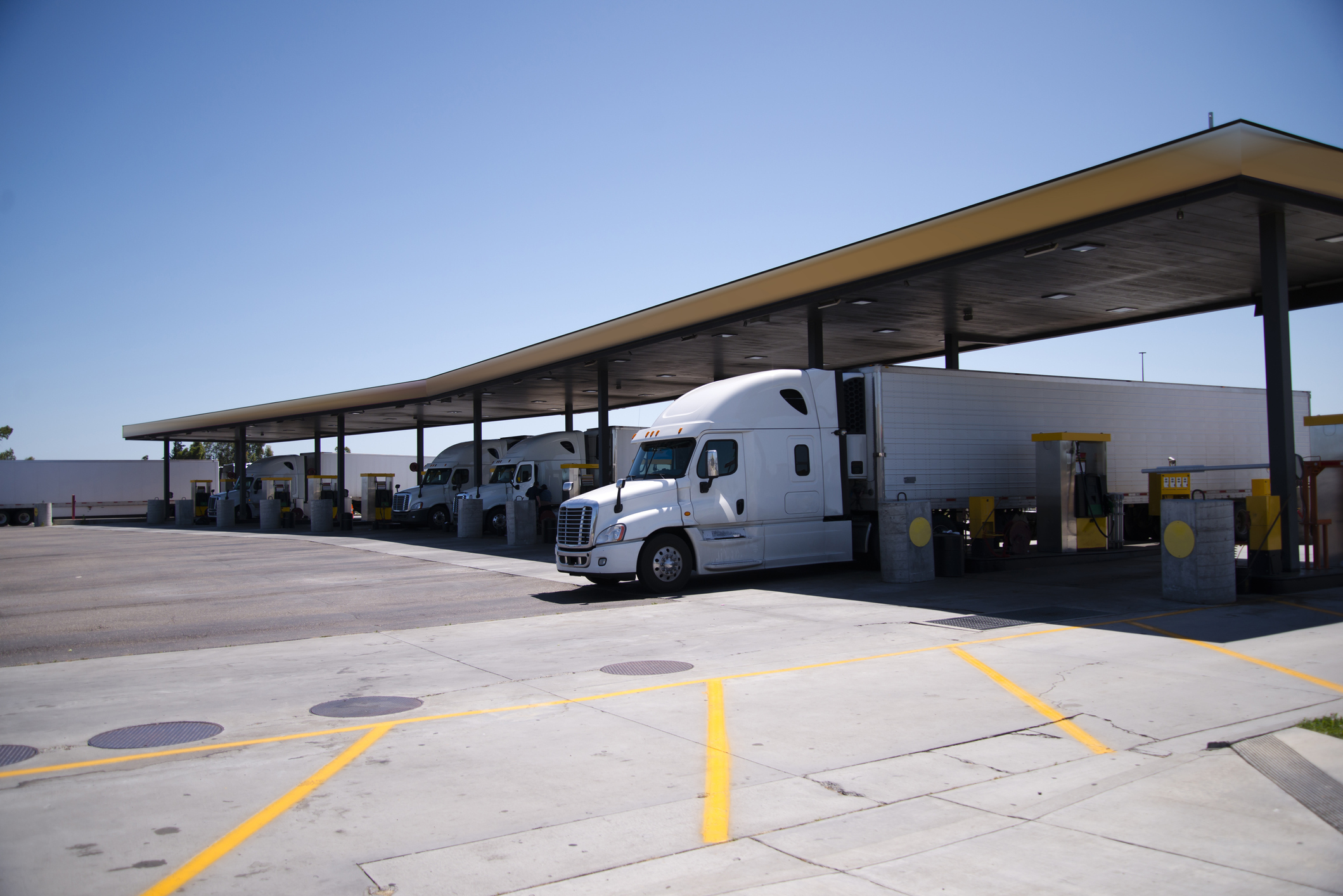 How Retail Fuel Cards Reduce Costs